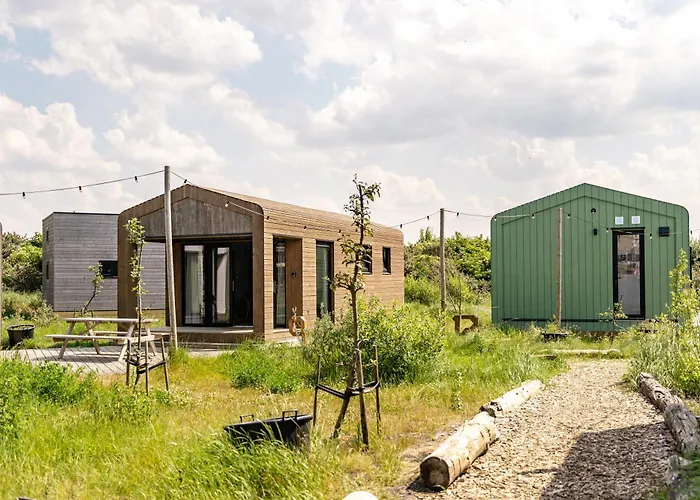  Basecamp Tiny House Eco-Resort Ijmuiden